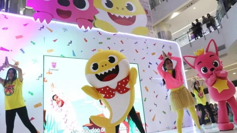 MALL & SEASONAL ACTIVATIONS
